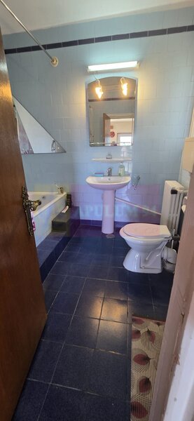 Casa de vanzare cu 6 camere in Busteni